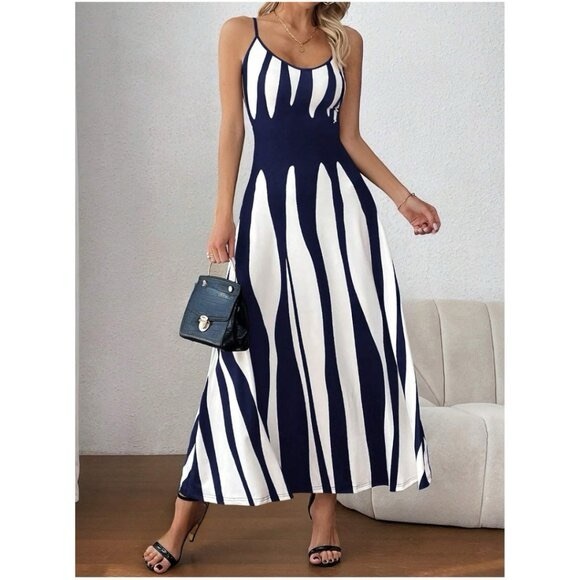 Blue White Rib Knit Graphic Print A line Dress - Picture 4 of 8